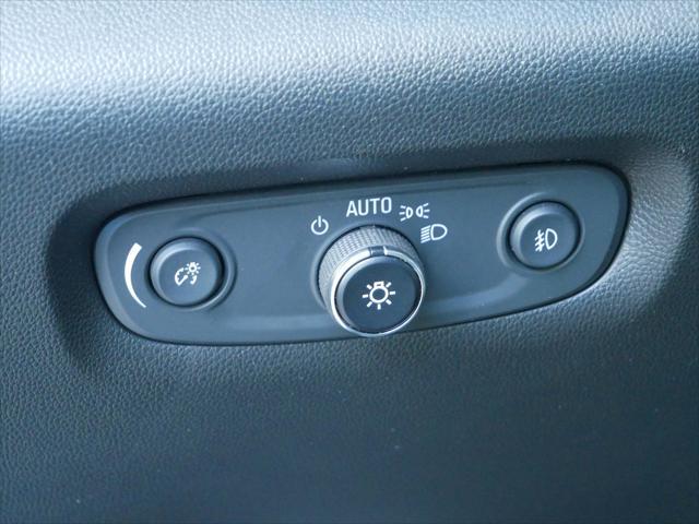 used 2020 Chevrolet Traverse car, priced at $24,900