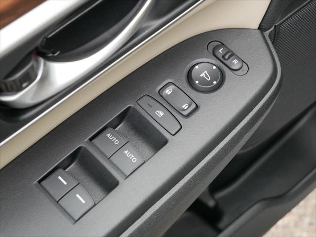 used 2021 Honda CR-V car, priced at $28,900