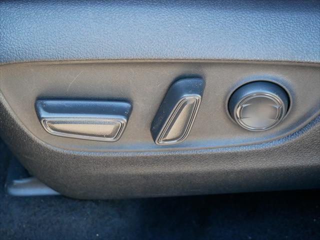 used 2022 Toyota Highlander car, priced at $36,900