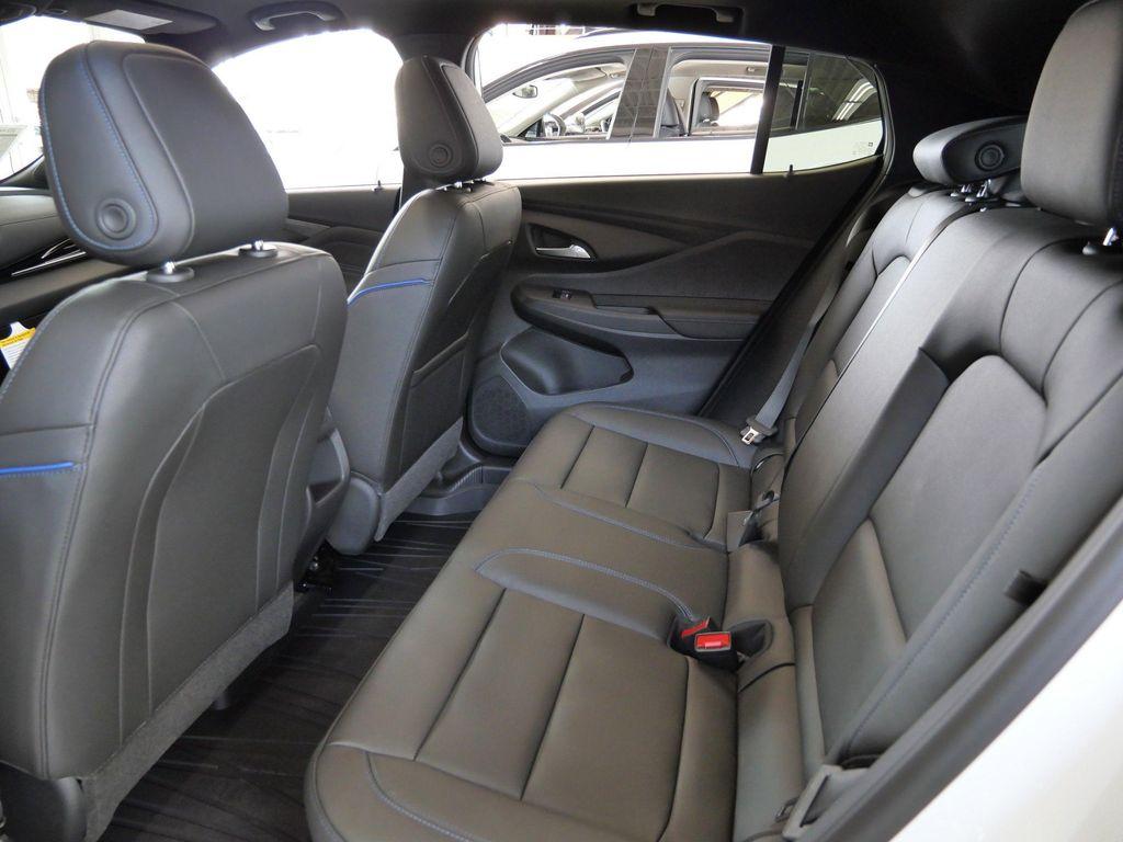 new 2025 Buick Envista car, priced at $30,125