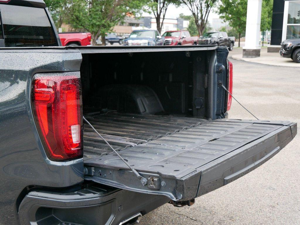 used 2021 GMC Sierra 1500 car, priced at $40,900