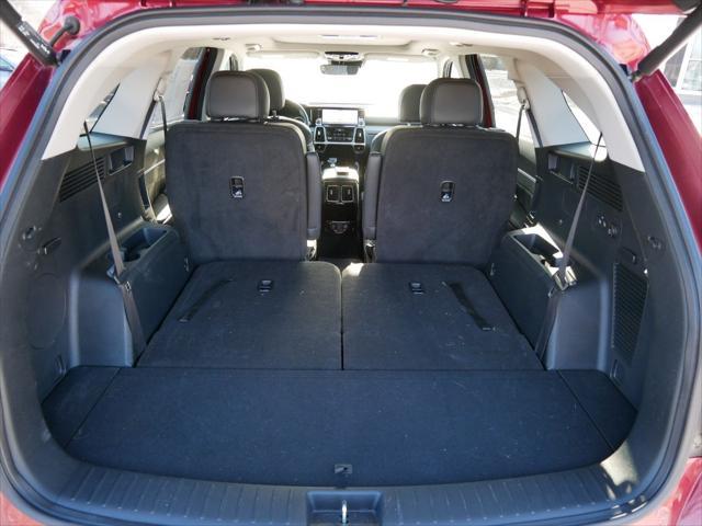 used 2023 Kia Sorento car, priced at $33,900