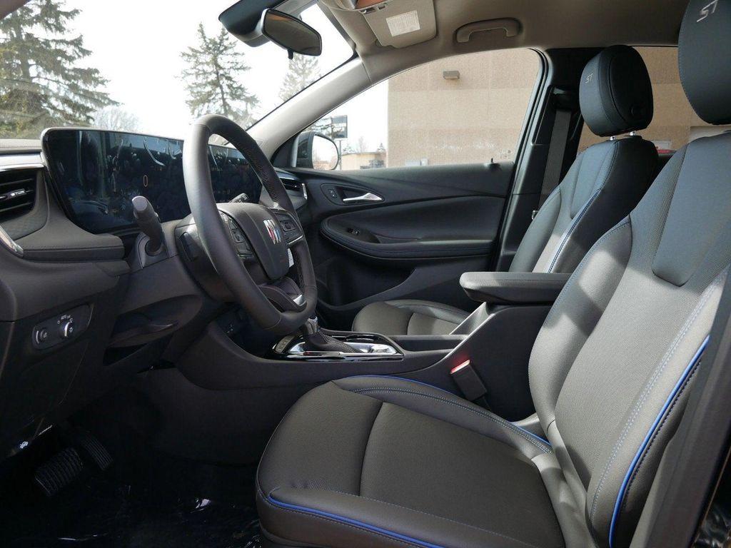 new 2025 Buick Encore GX car, priced at $30,379
