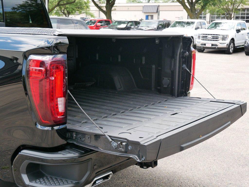used 2022 GMC Sierra 1500 car, priced at $52,900
