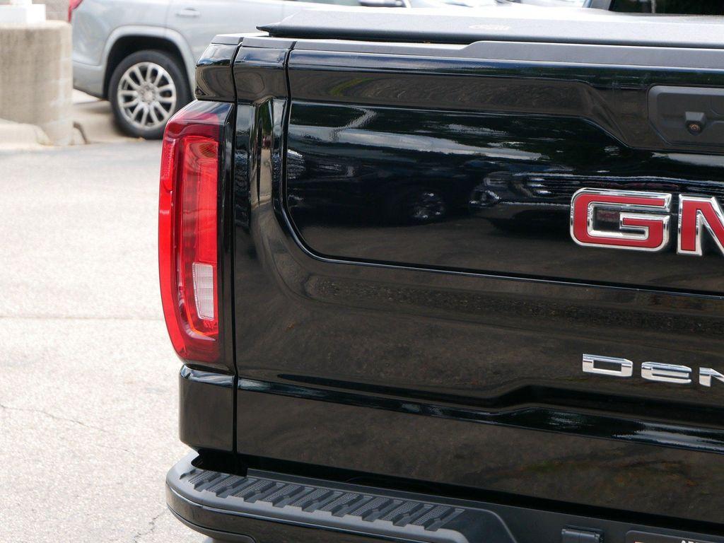 used 2022 GMC Sierra 1500 car, priced at $52,900