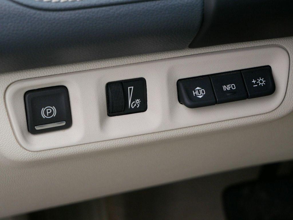 used 2021 GMC Acadia car, priced at $29,900