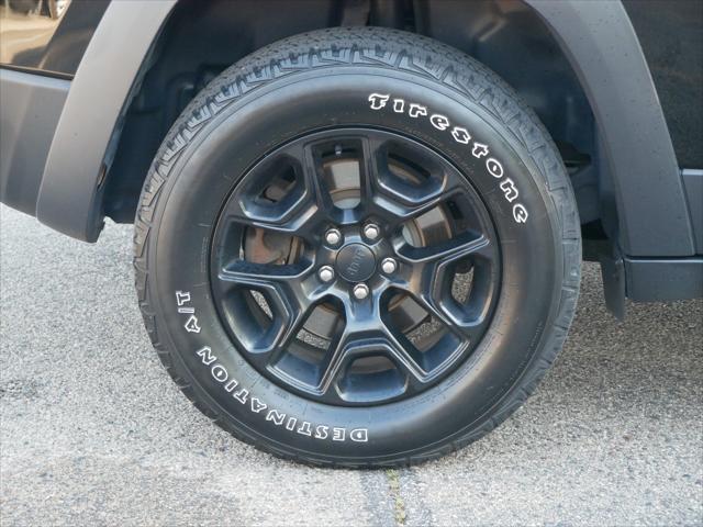 used 2019 Jeep Cherokee car, priced at $19,900