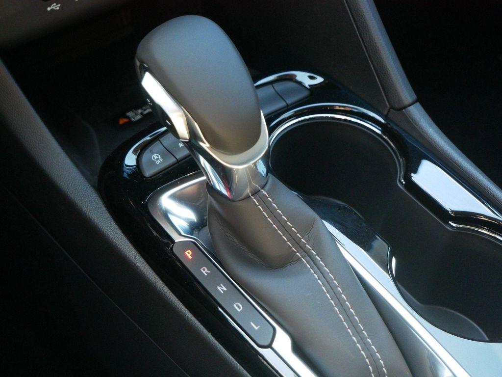 new 2025 Buick Encore GX car, priced at $33,120