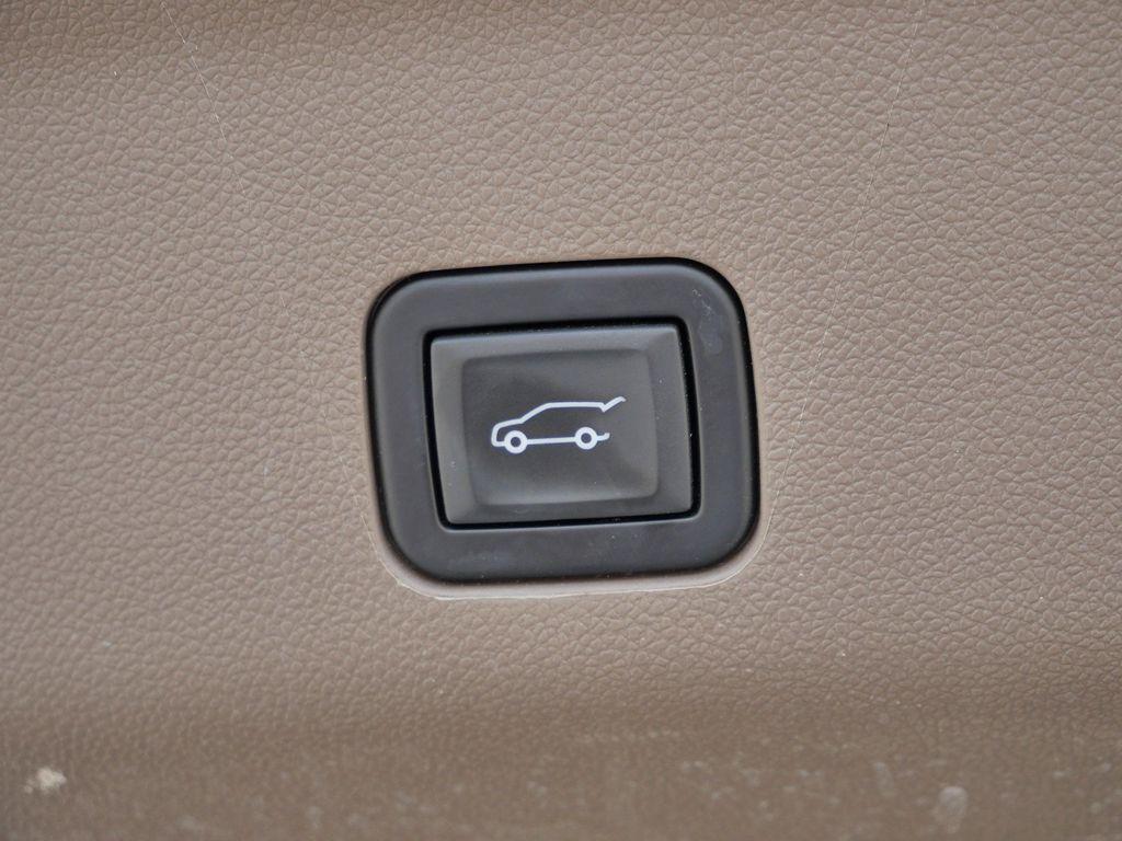 used 2021 GMC Yukon car, priced at $52,900