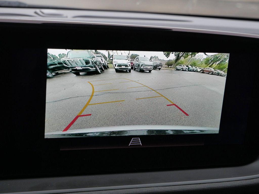 new 2025 Buick Envista car, priced at $29,400