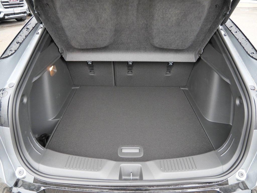 new 2025 Buick Envista car, priced at $29,400