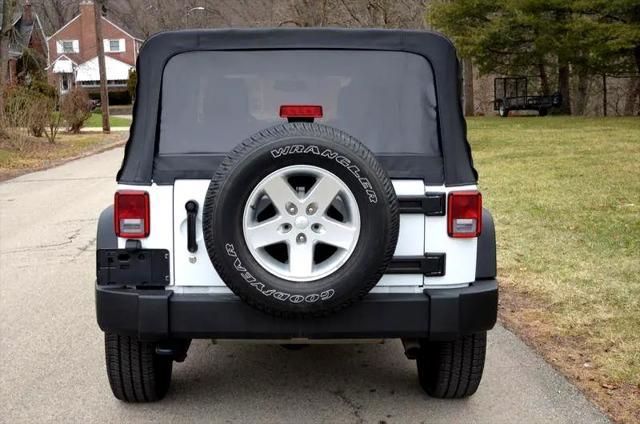 used 2015 Jeep Wrangler Unlimited car, priced at $17,988