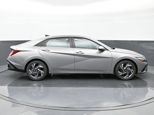 new 2024 Hyundai Elantra car, priced at $26,319