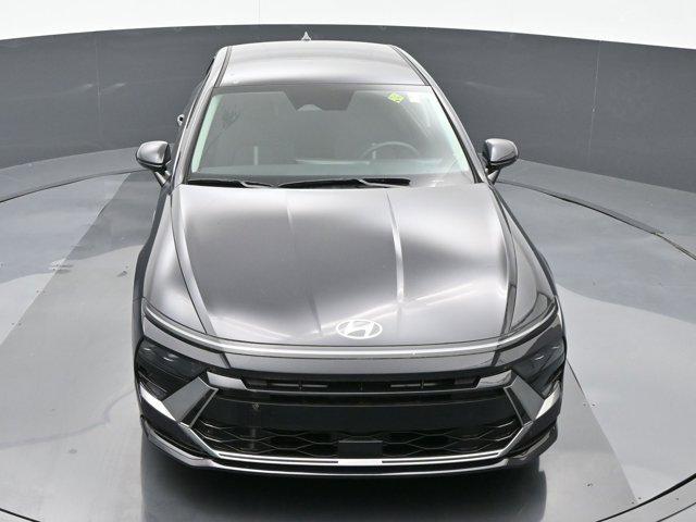 new 2024 Hyundai Sonata car, priced at $28,115