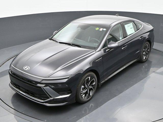 new 2024 Hyundai Sonata car, priced at $28,115