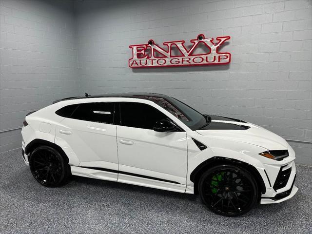 used 2022 Lamborghini Urus car, priced at $329,999