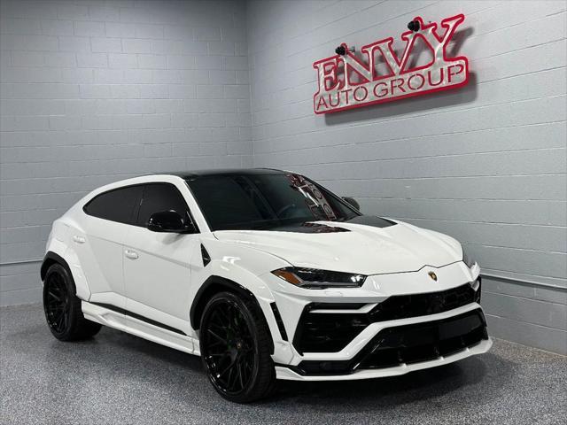 used 2022 Lamborghini Urus car, priced at $329,999