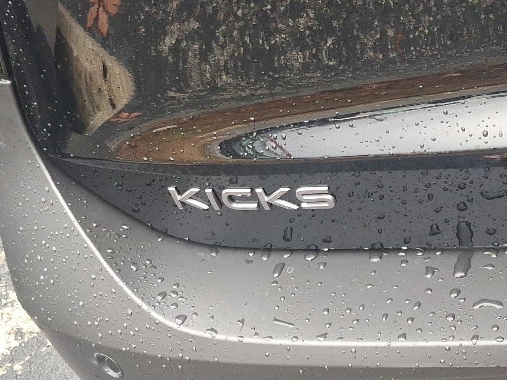 new 2025 Nissan Kicks car