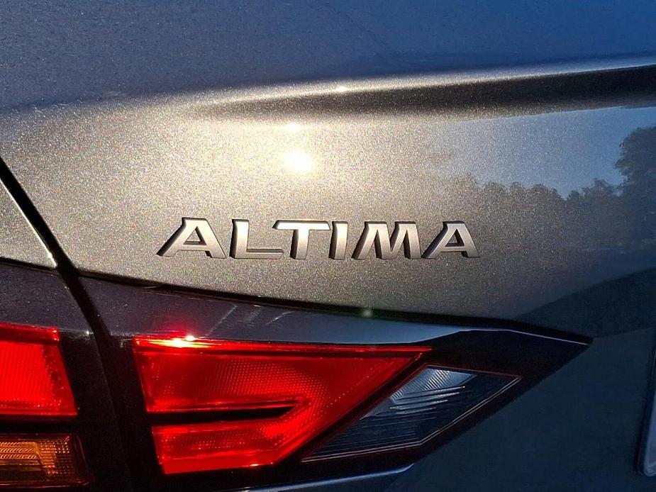 new 2025 Nissan Altima car, priced at $33,341