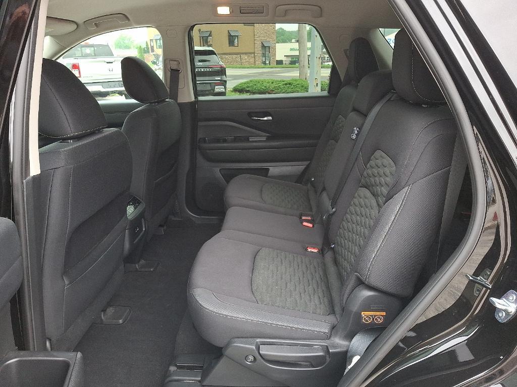 used 2022 Nissan Pathfinder car, priced at $29,999