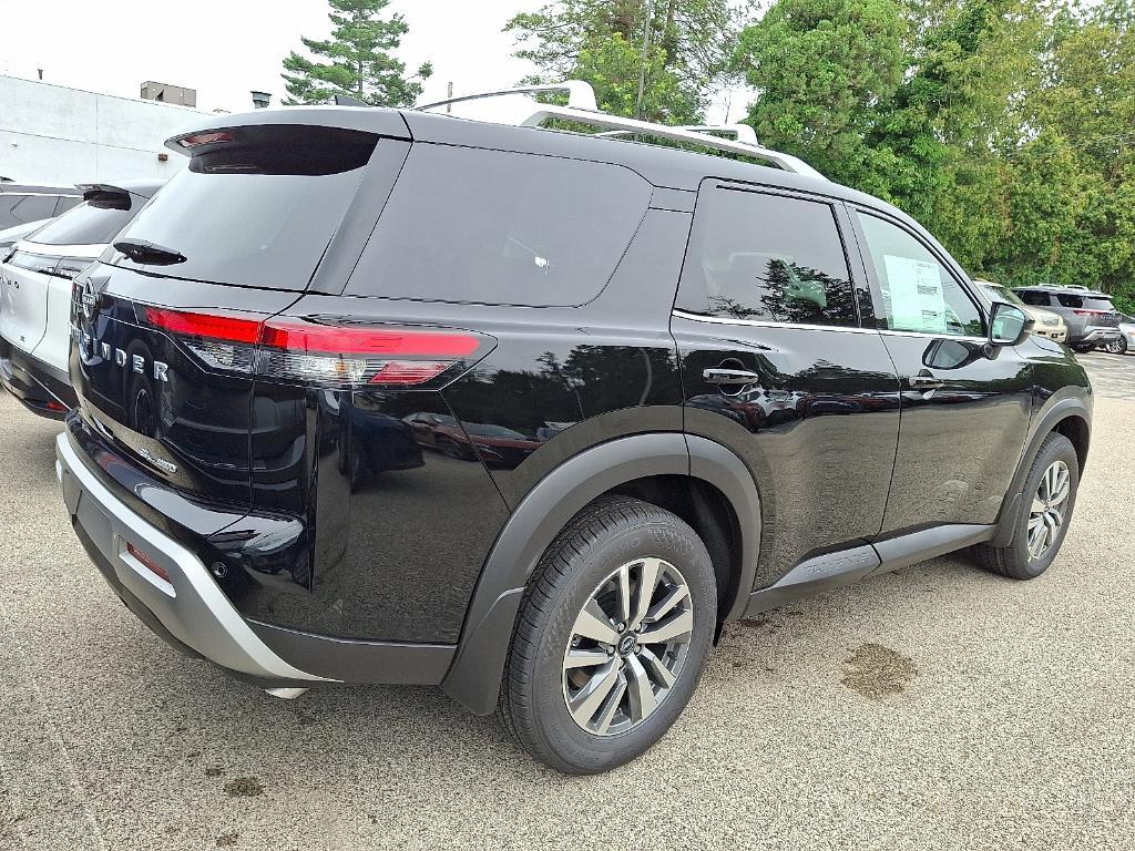 new 2025 Nissan Pathfinder car, priced at $43,811