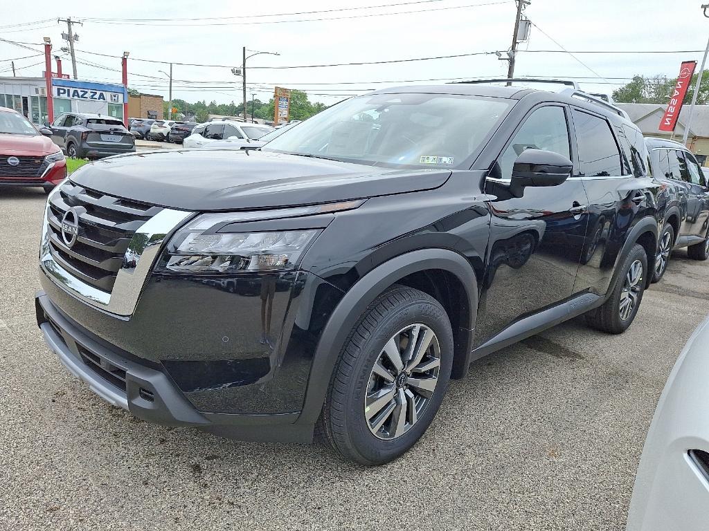 new 2025 Nissan Pathfinder car, priced at $43,811