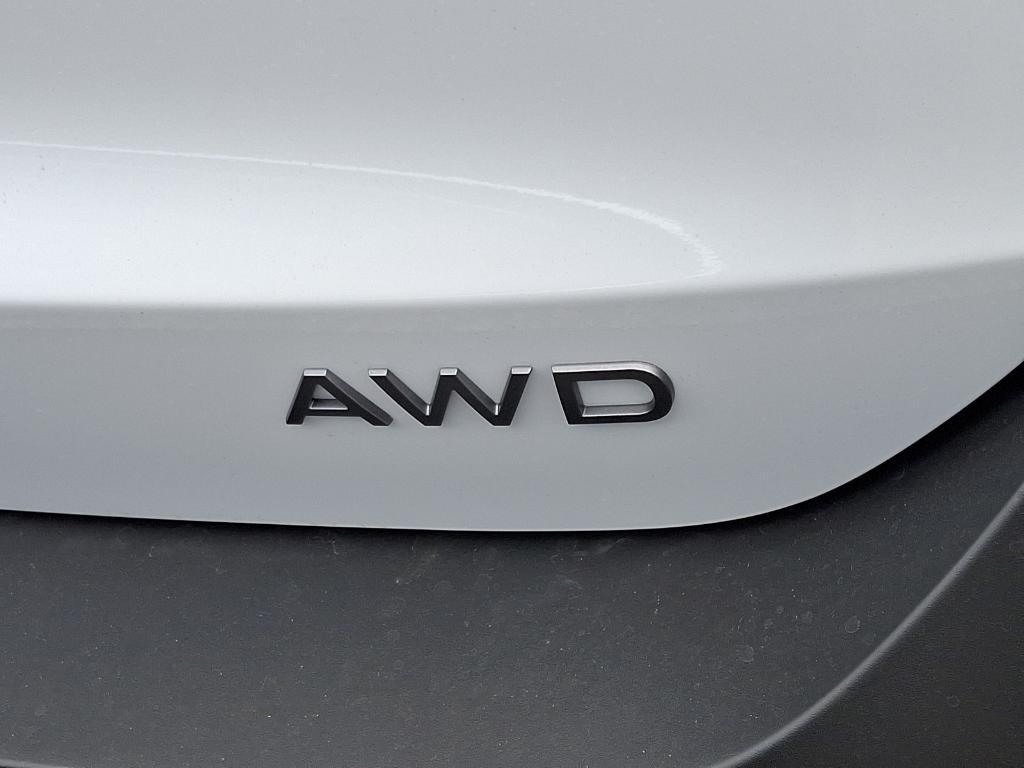 new 2025 Nissan Kicks car, priced at $29,341