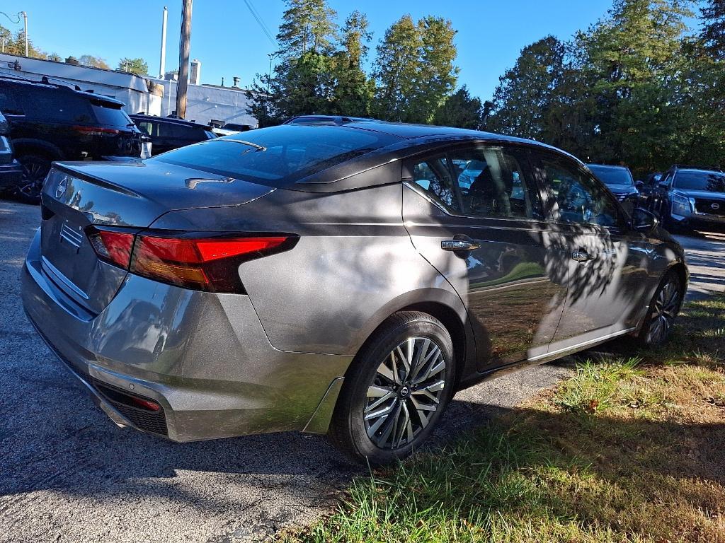 new 2025 Nissan Altima car, priced at $28,553