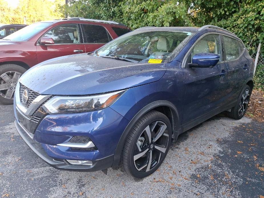 used 2022 Nissan Rogue Sport car, priced at $27,999