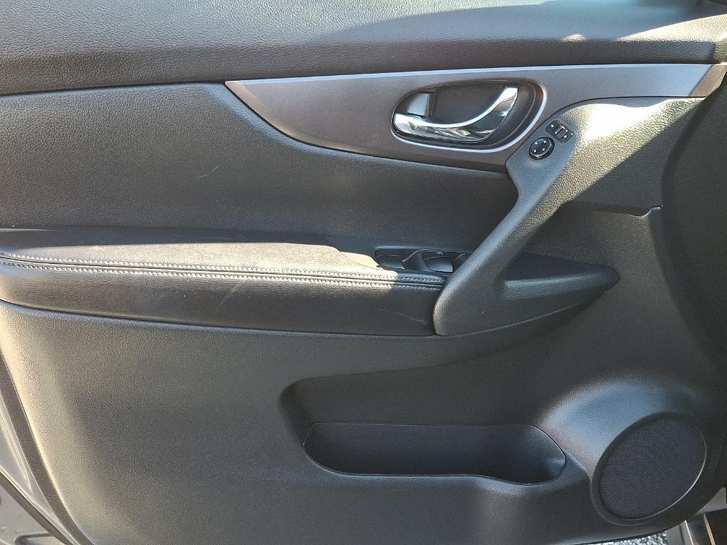 used 2016 Nissan Rogue car, priced at $14,999