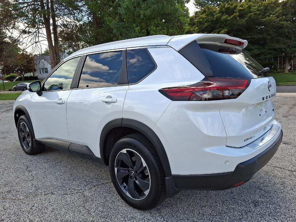 used 2025 Nissan Rogue car, priced at $31,999