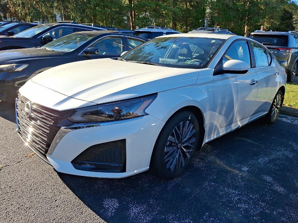 new 2025 Nissan Altima car, priced at $28,958