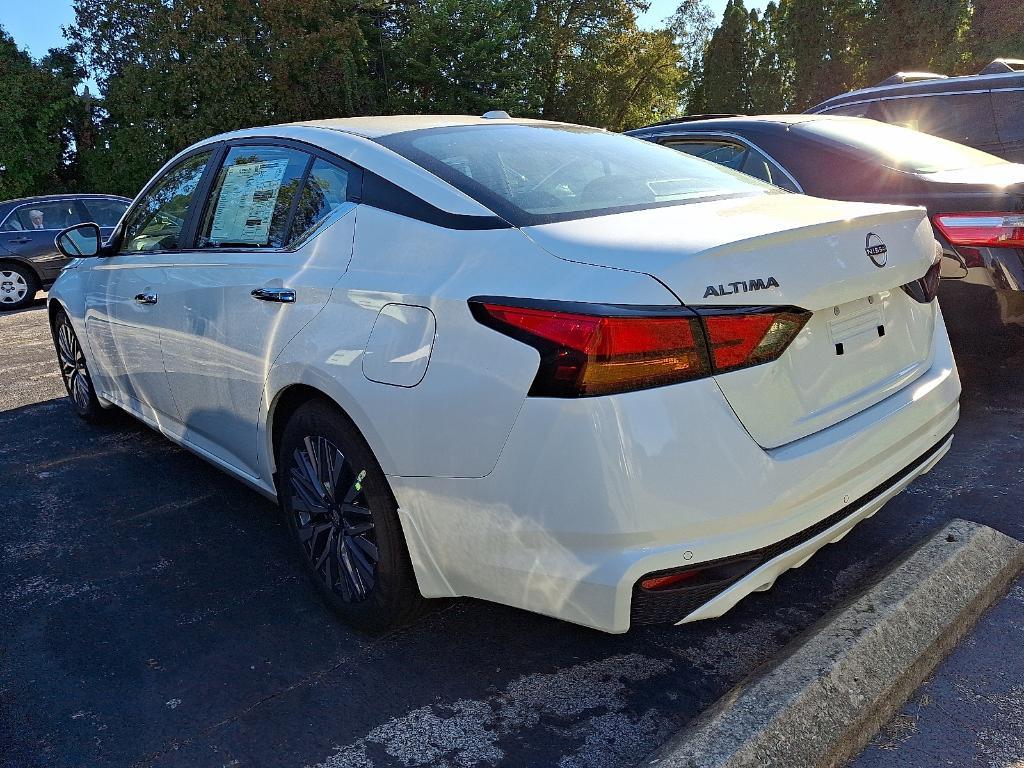 new 2025 Nissan Altima car, priced at $28,958