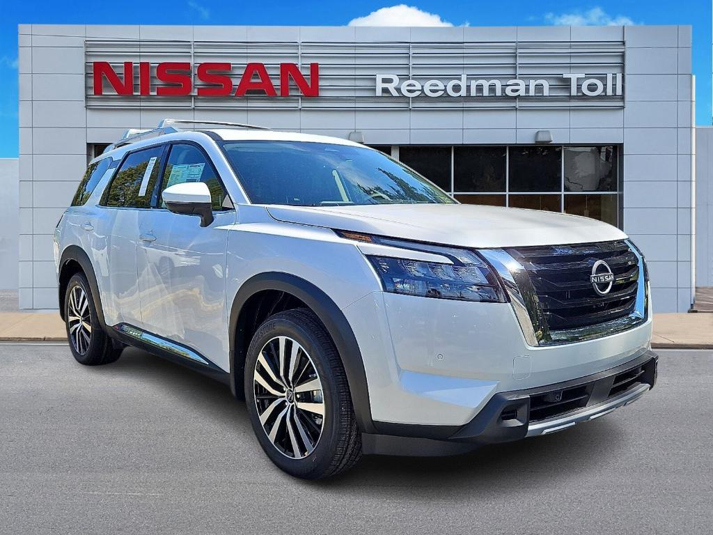 new 2025 Nissan Pathfinder car, priced at $49,732