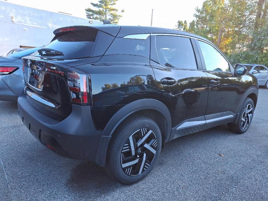 new 2025 Nissan Kicks car, priced at $26,976