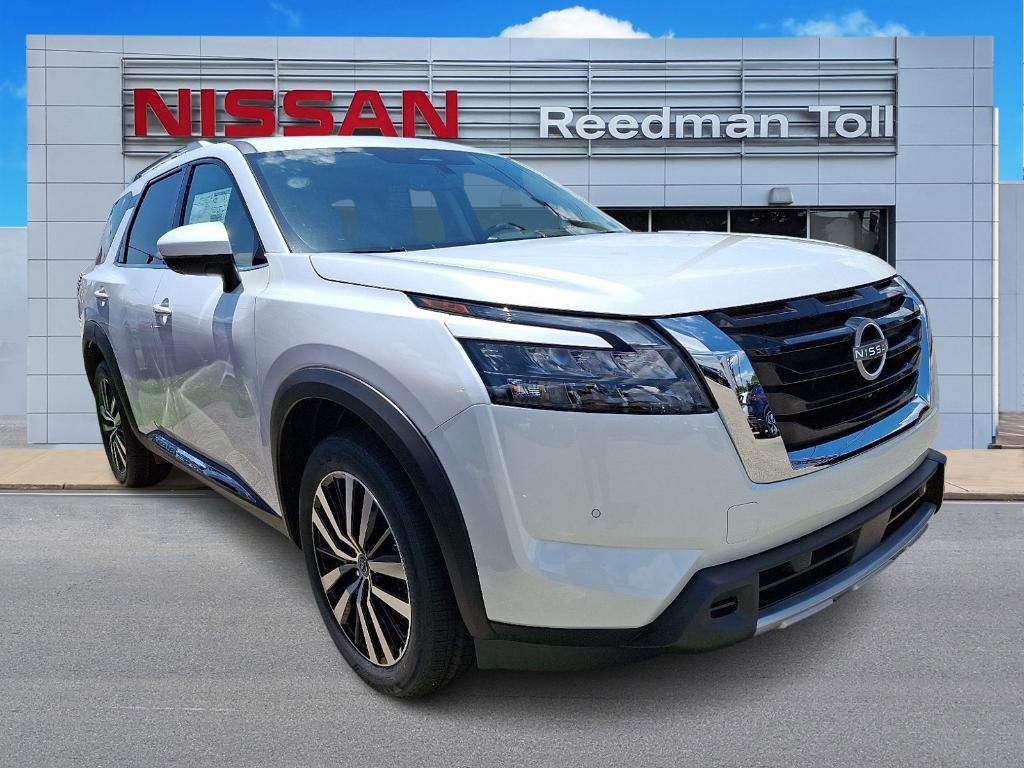 new 2025 Nissan Pathfinder car, priced at $49,916