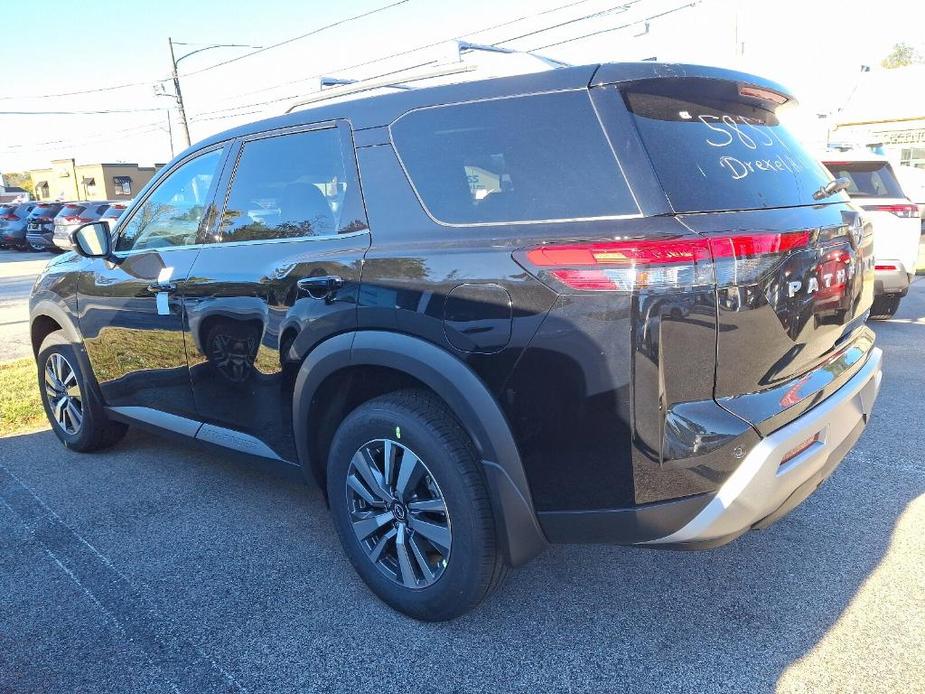 new 2024 Nissan Pathfinder car, priced at $46,801