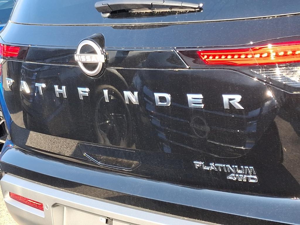 new 2025 Nissan Pathfinder car, priced at $51,428