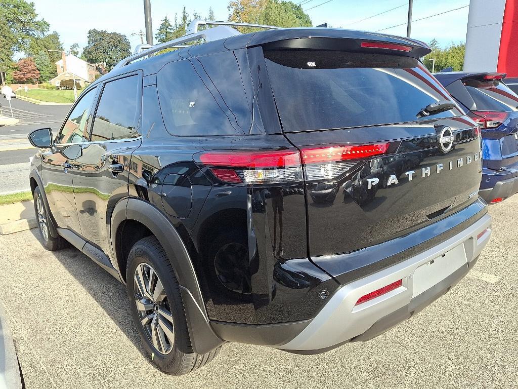 new 2025 Nissan Pathfinder car, priced at $43,525