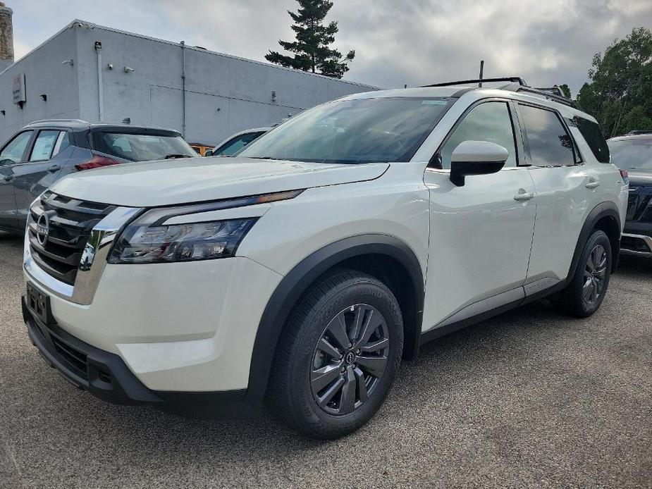 new 2024 Nissan Pathfinder car, priced at $46,306