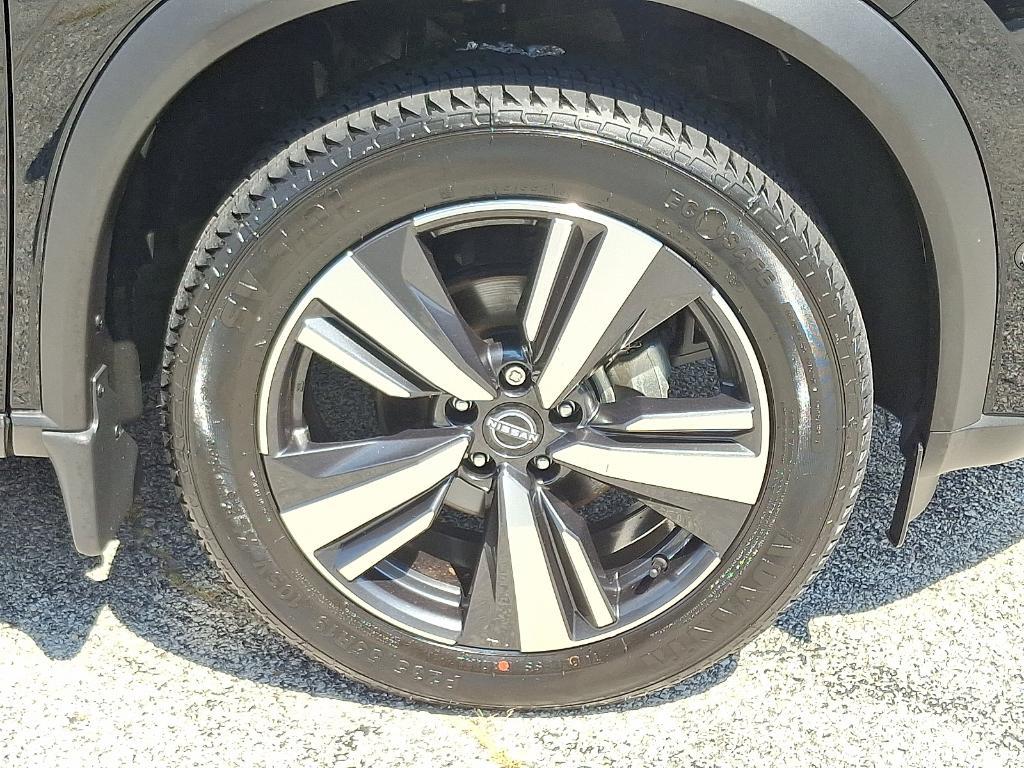 used 2023 Nissan Rogue car, priced at $32,999