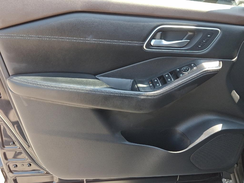 used 2023 Nissan Rogue car, priced at $32,999