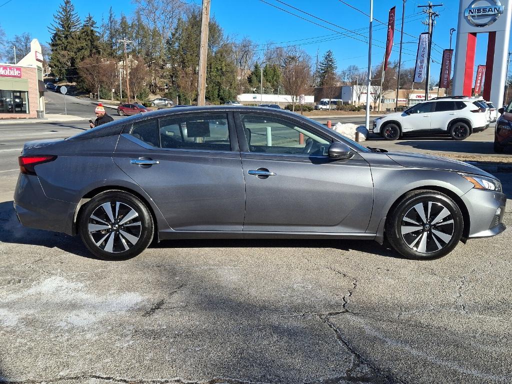 used 2022 Nissan Altima car, priced at $22,999