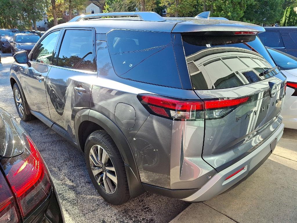 new 2025 Nissan Pathfinder car, priced at $43,595