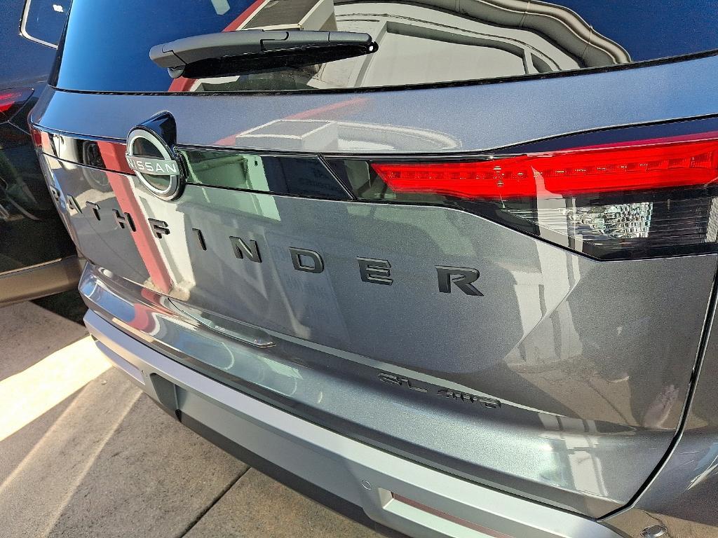 new 2025 Nissan Pathfinder car, priced at $43,595