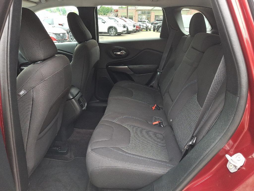 used 2019 Jeep Cherokee car, priced at $15,999
