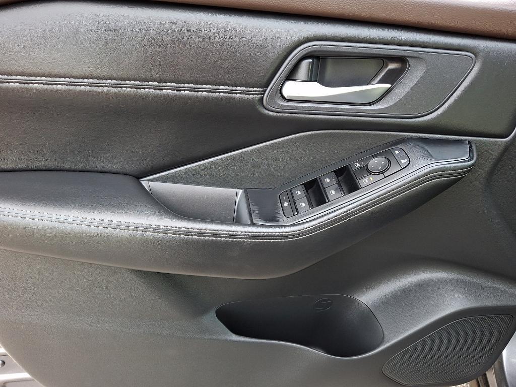 used 2023 Nissan Rogue car, priced at $26,035