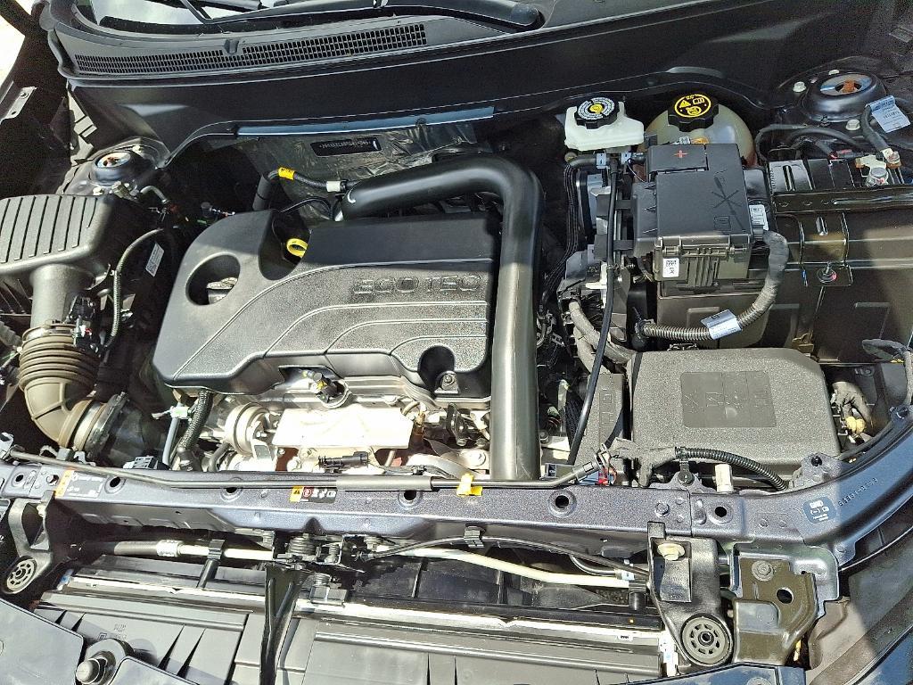 used 2023 Chevrolet Equinox car, priced at $27,500