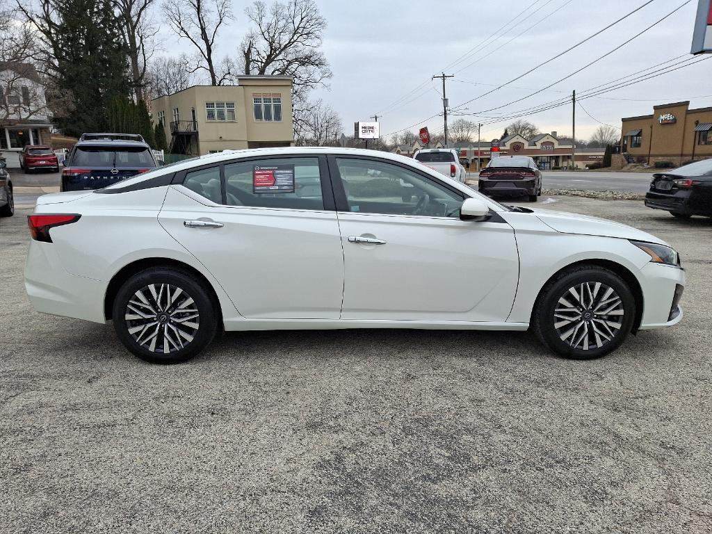 used 2023 Nissan Altima car, priced at $21,999