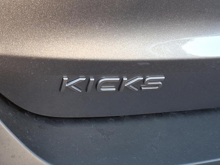 new 2025 Nissan Kicks car, priced at $29,421